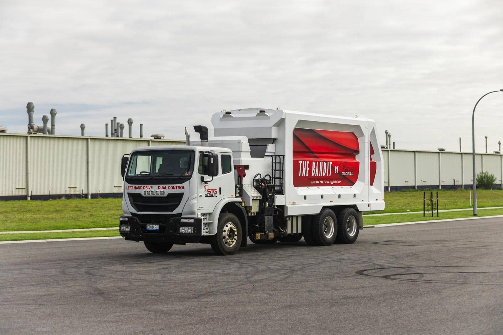 Side Loader Garbage Truck - STG Global