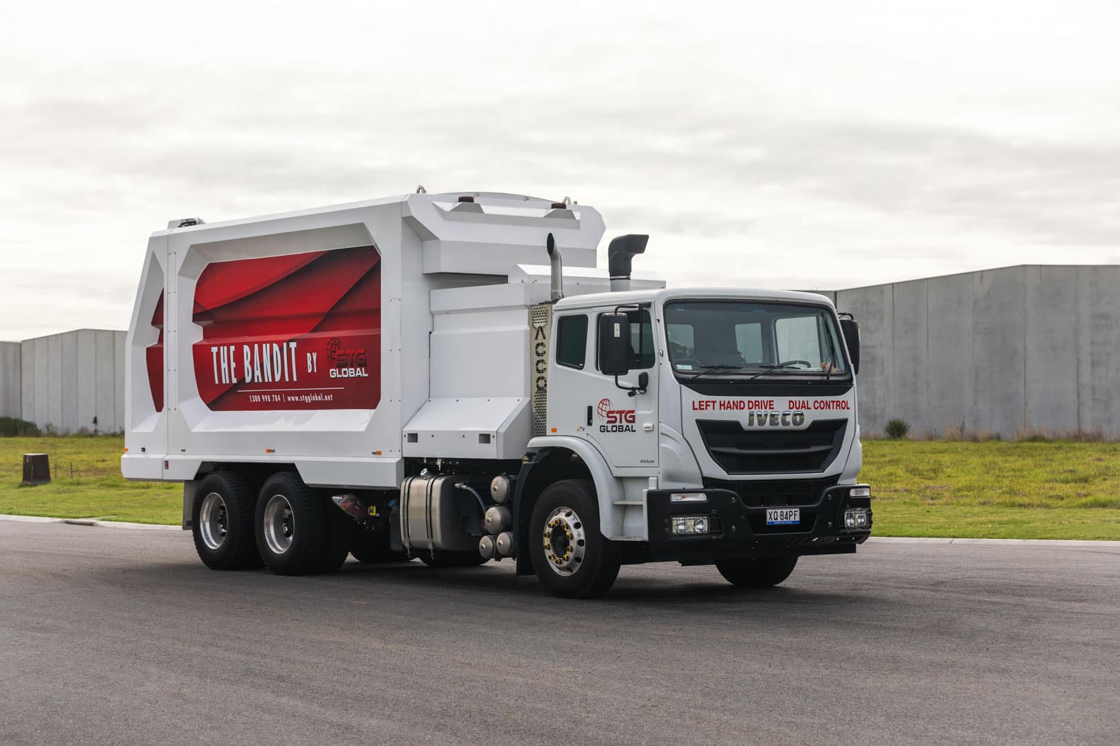 Side Loader Garbage Truck - STG Global